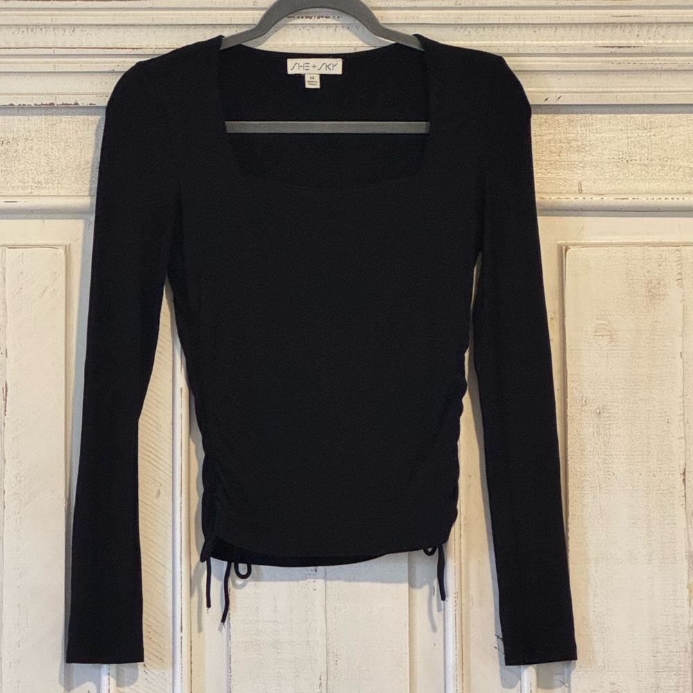 She + Sky Black Long Sleeve Top